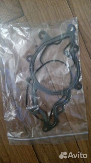 Продам помпу, ремень, ролики на Mersedes ML 270