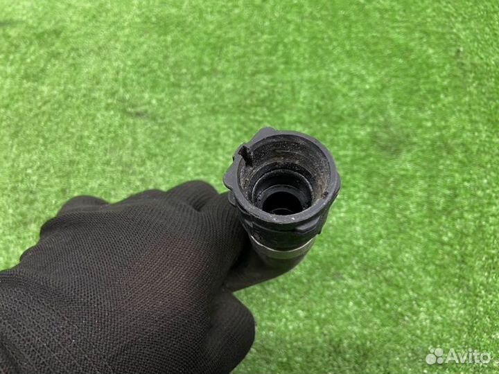 Патрубок системы охлаждения Mercedes C-Class W205