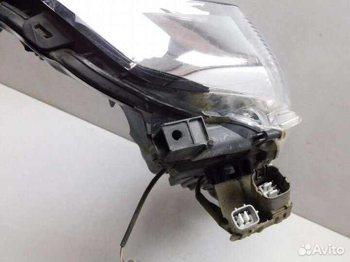 Фара правая Toyota Land Cruiser