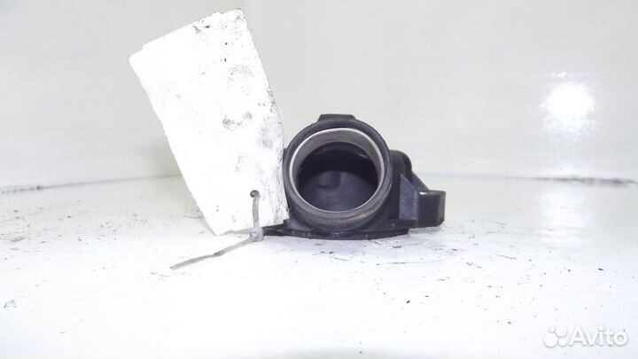 Корпус термостата 0140200039 Мерседес C-Класс