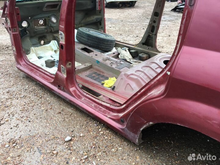 Порог Renault logan Лев