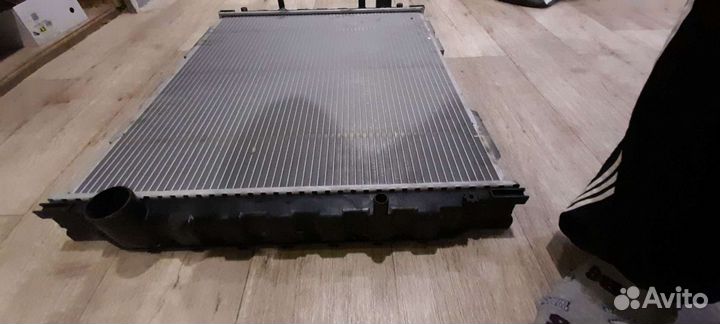 Радиатор охлаждения Ман Командор