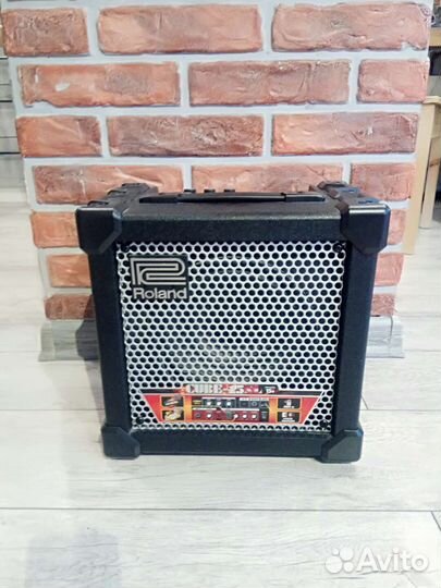 Комбо усилитель Roland Cube 15XL