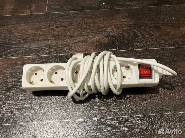 Сетевой фильтр 5 гнезд 3 метра