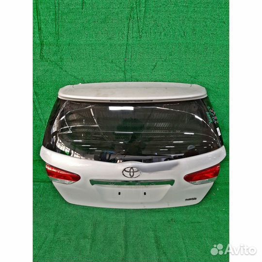 Дверь 5-я toyota wish ZGE21