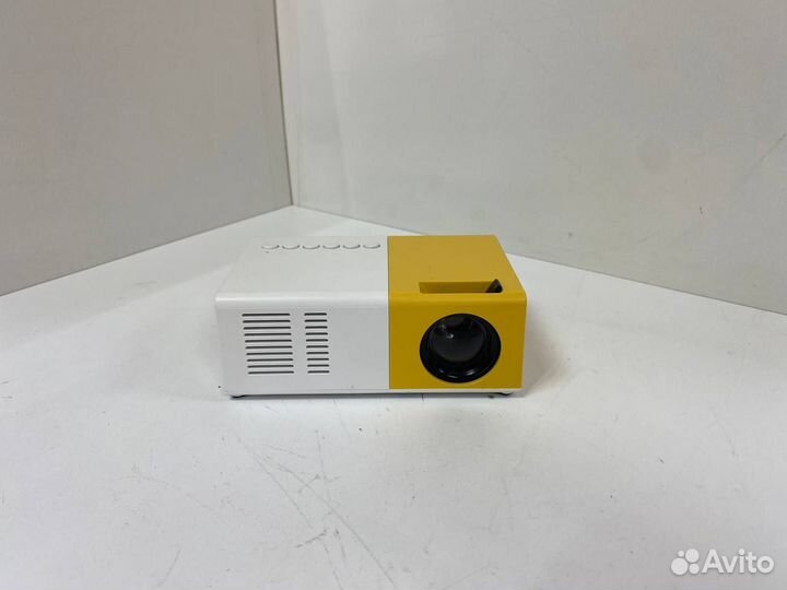 Проекторы LED projector YG-300