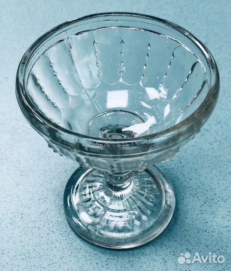 Конфетница. Ваза на ножке. Братья Курженковы