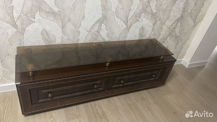 Стенка в гостиную