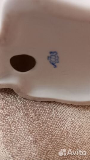 Фарфоровые статуэтки Дикобраз карандашница 1060 г