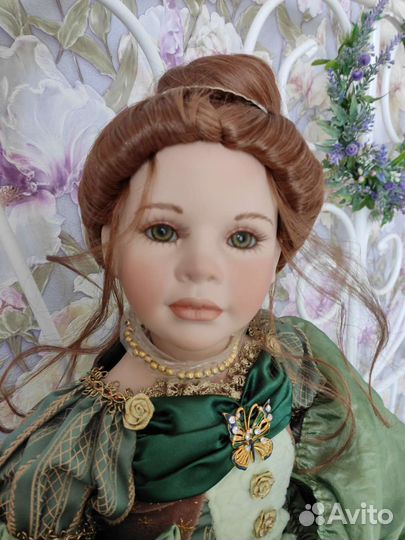 Коллекционная кукла