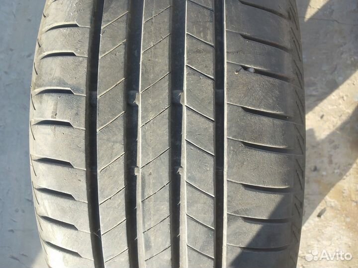 Bridgestone Turanza T005 225/55 R17