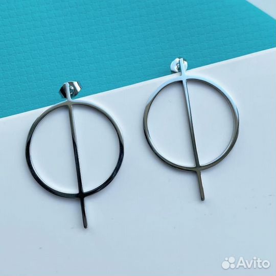 Новинка: серьги-минимализм