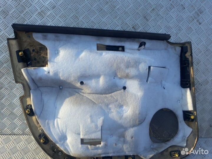 Обшивка двери прав. перед. Mercedes-Benz GL-Class