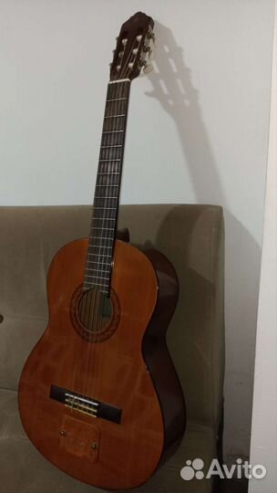 Классическая гитара yamaha c40