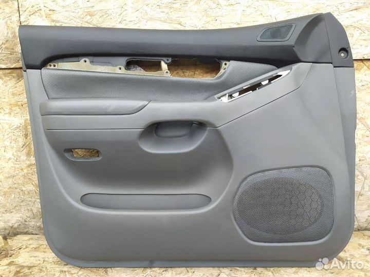 Обшивка двери Toyota Prado 120 gray Кожа