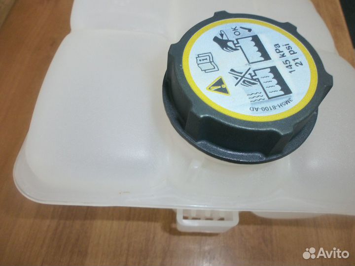 Бачок расширительный Форд Фокус 2 / Мазда 3