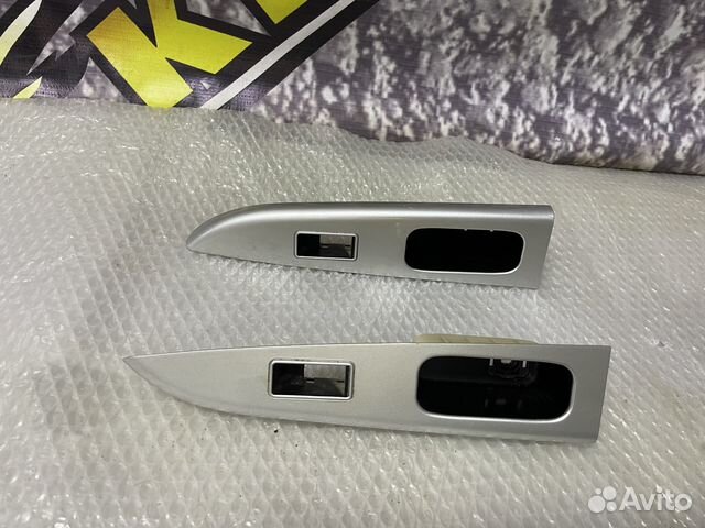 Накладка задней кнопки стеклоподъемника Solano 620