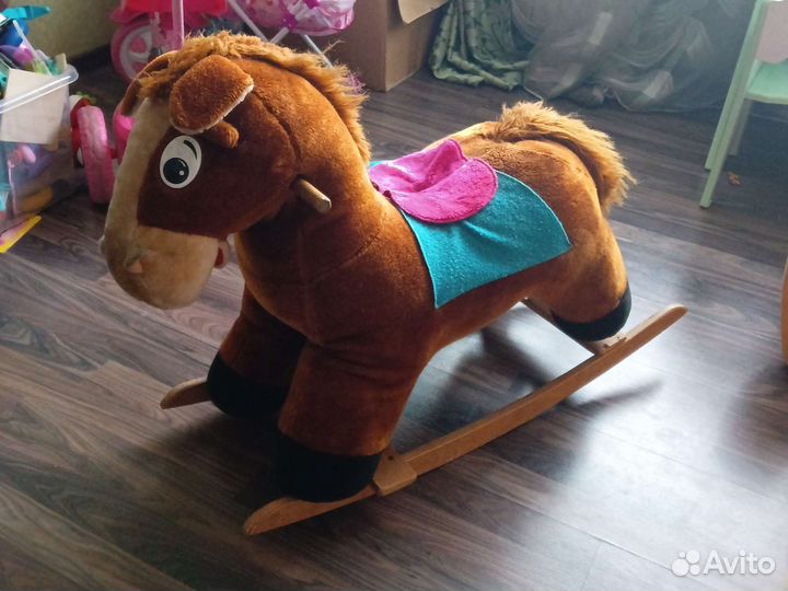 Лошадь качалка деревянная