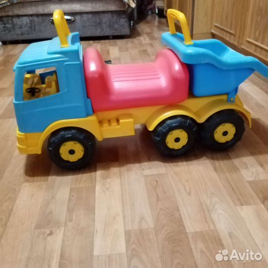 Большой грузовик игрушка
