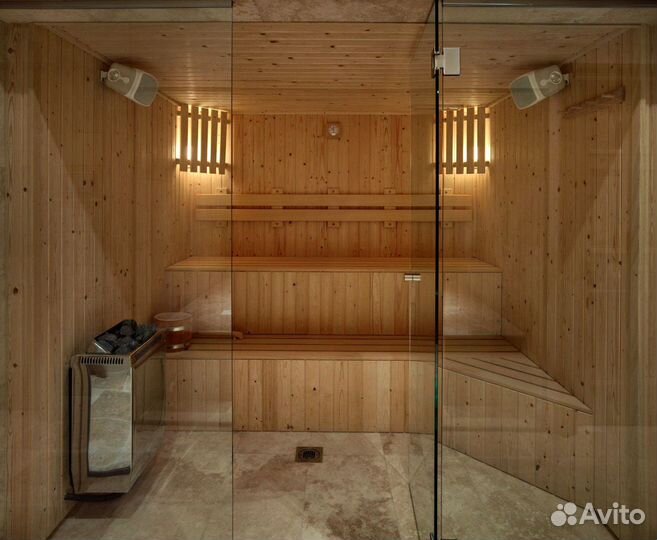 Стеклянная дверь в парилку