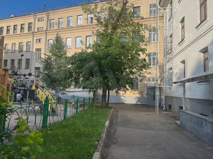 Квартира-студия, 10,4 м², 4/4 эт.