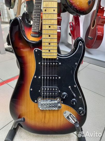 Электрогитара G&L Tribute Legacy HB 3-Tone