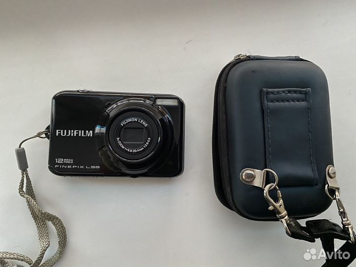 Компактный фотоаппарат