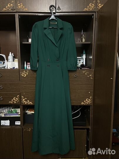 Вечернее платье 42 размер в пол зеленое