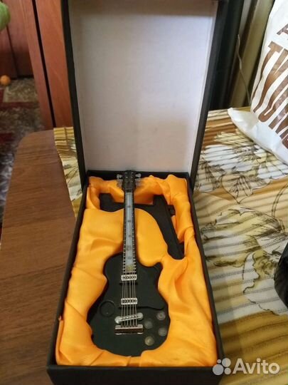 Ручка, зажигалка