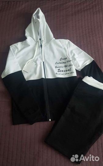 Спортивный костюм 44р