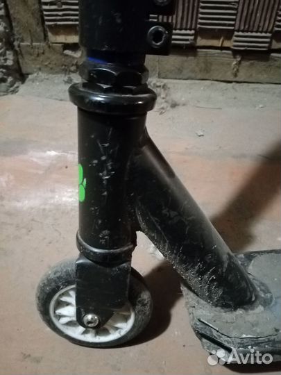 Самокат трюковой