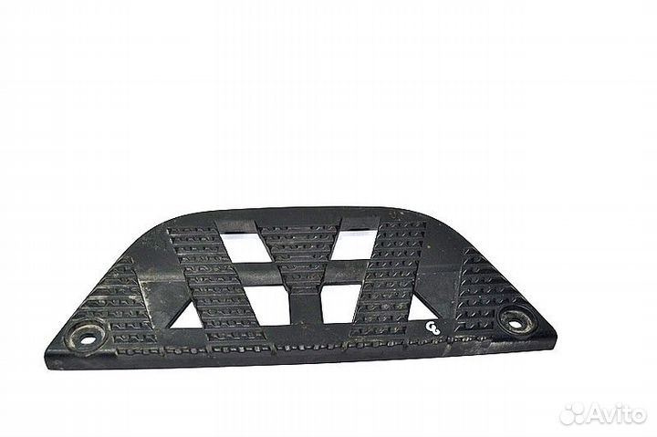 Ступенька подножки нижняя, левая mercedes-benz Act