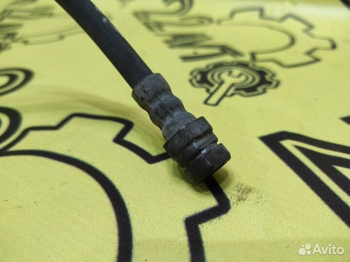 Шланг тормозной передний правый Volkswagen Tiguan