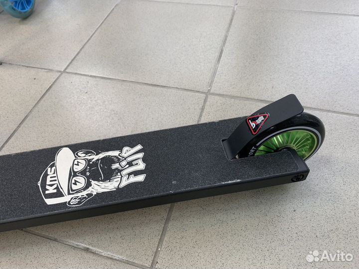 Трюковой самокат Flip Kms