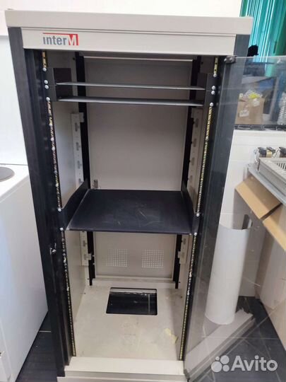 Аппаратный шкаф