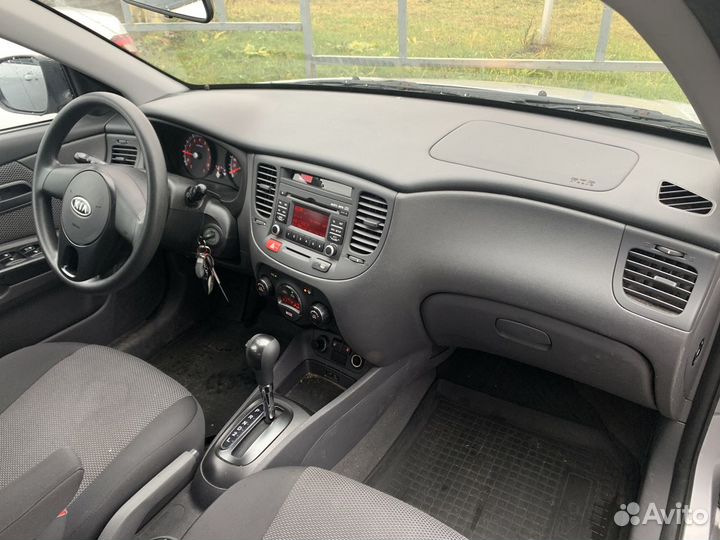 Kia Rio 1.4 AT, 2011, 65 032 км