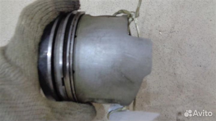 Поршень Mitsubishi Pajero, Montero 2 1991-2004