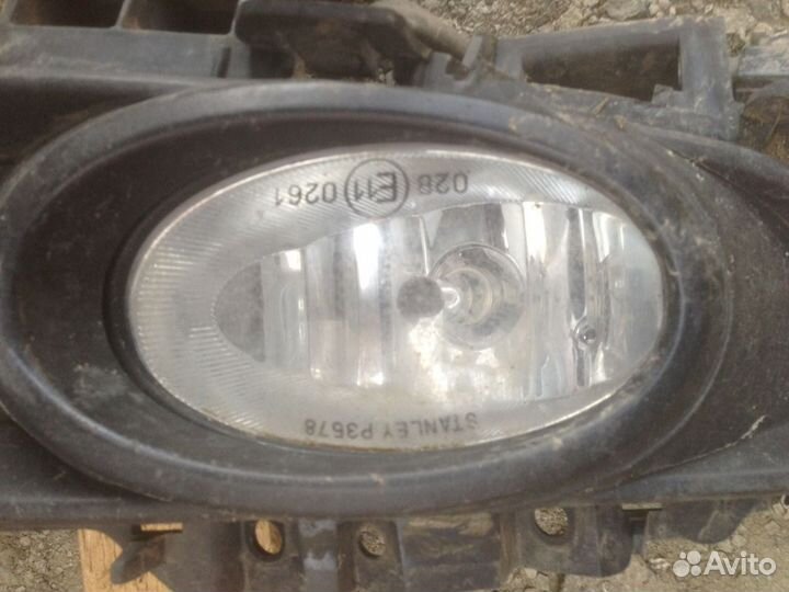 Фонарь противотуманный передний Мазда 3