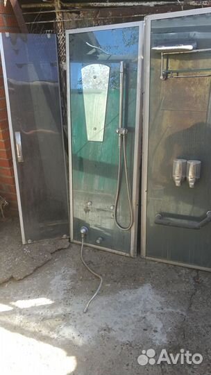 Стекло от душевой кабины