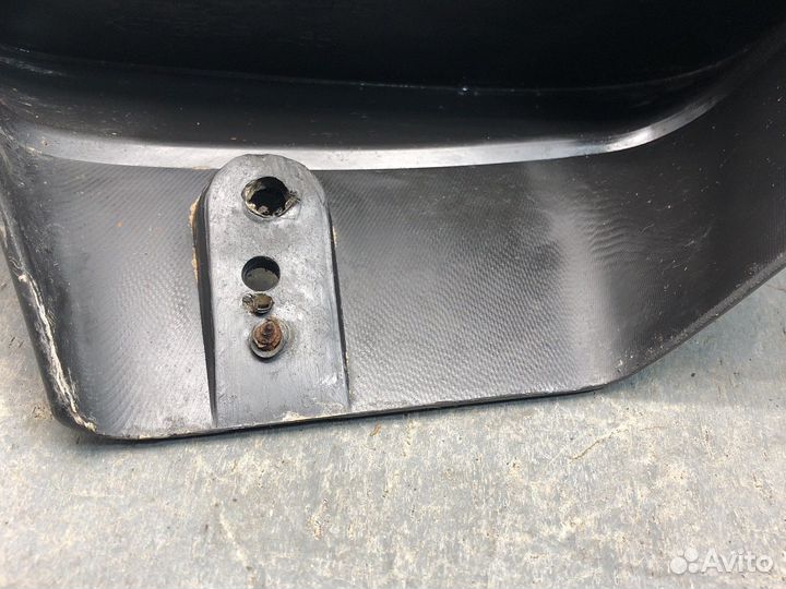 Зад прав брызговик Альмера н16
