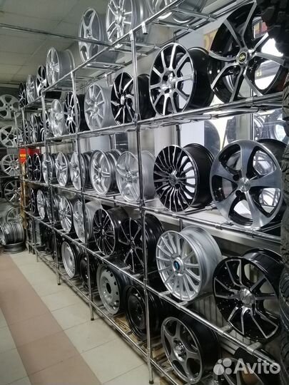 LingLong Green-Max Winter Ice I-15 SUV 225/60 R17 99T