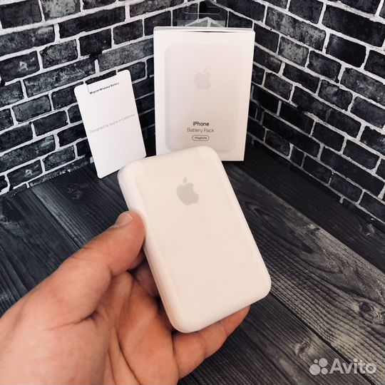 MagSafe battery pack