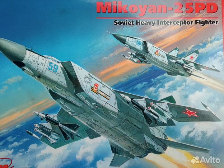 Сборная модель самолета миг-25+допы