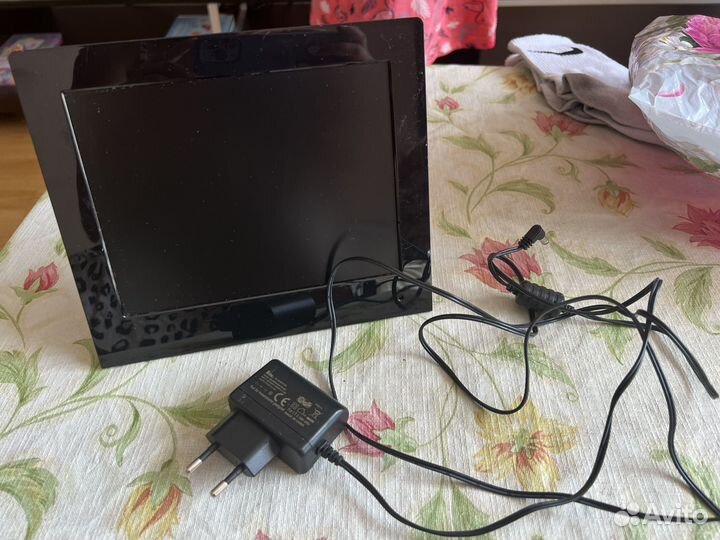 Цифровая фоторамка intenso 8