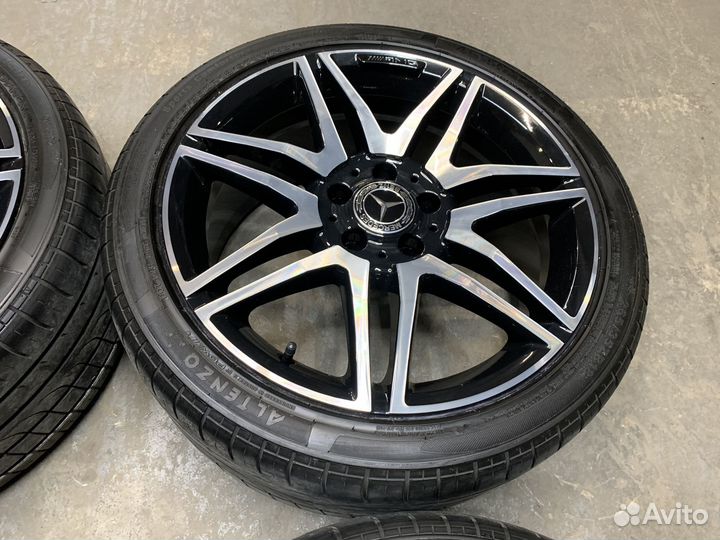 Оригинал разноширокие Mercedes AMG R18 w204