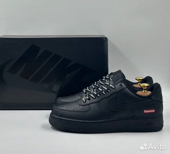 Nike Air Force 1 Low & Supreme Black