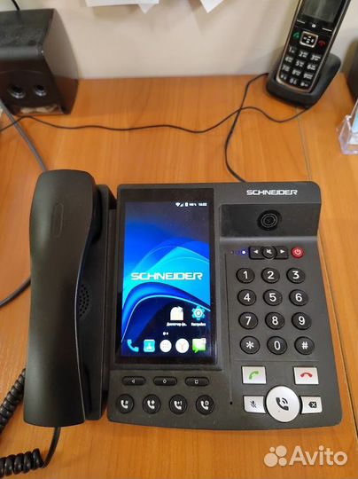 Стационарный телефон GSM на Android