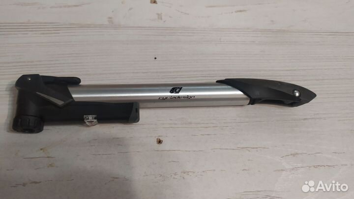 Седло подножка насос