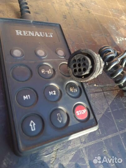 Пульт управления пневмоподвеской Renault Premium
