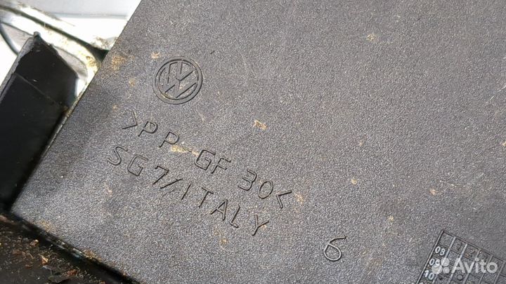 Замок багажника Skoda Yeti